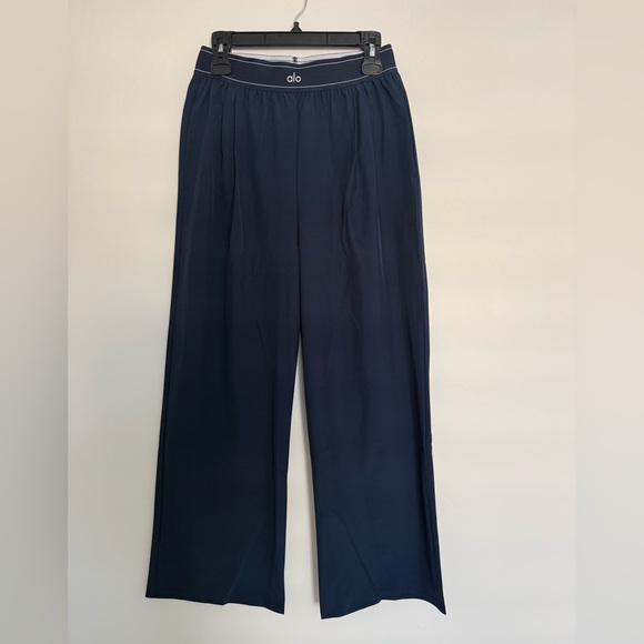 Alo Yoga Suit Up Trouser (Regular) Size L - Picture 2 of 3